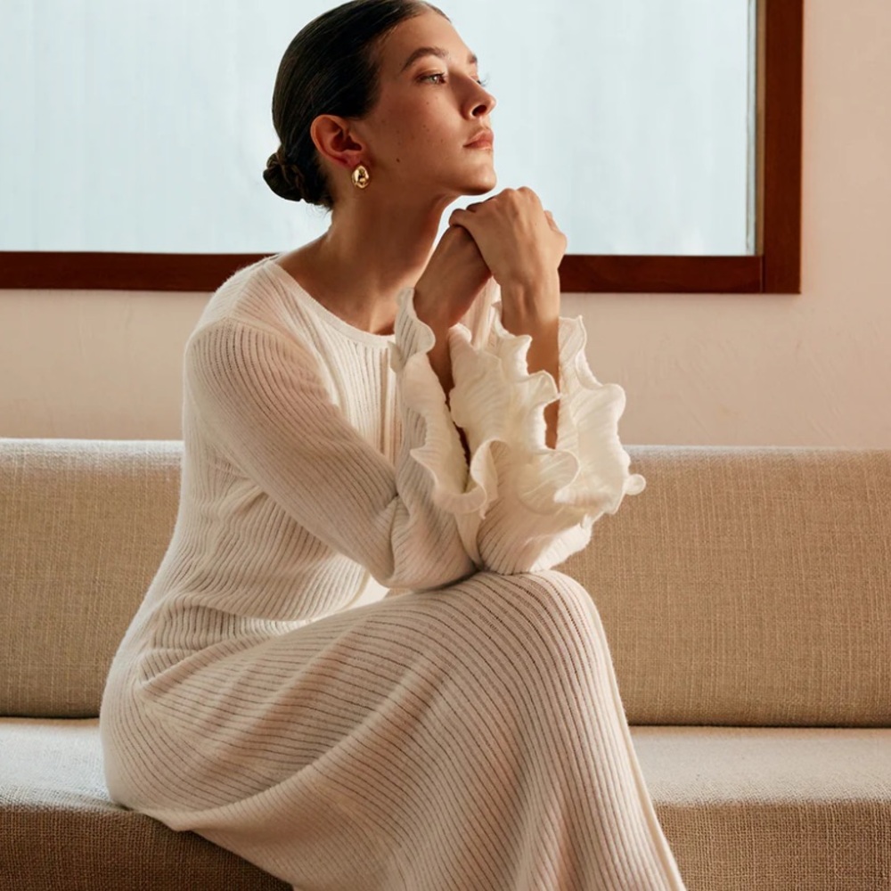 NWT long sleeve pipping knit maxi dress